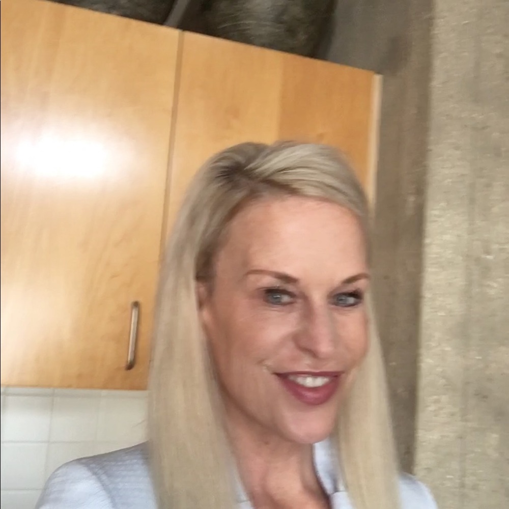 Meet your Posher, Dawn